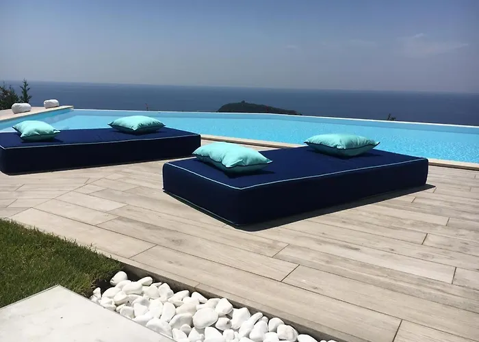 Luxury Villa Blue&Blanc Piscina A Sfioro Isola