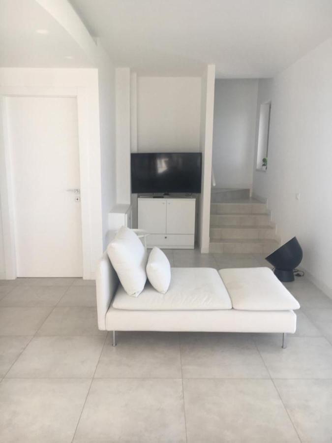 Villa Luxury Blue&blanc Piscina A Sfioro Isola *